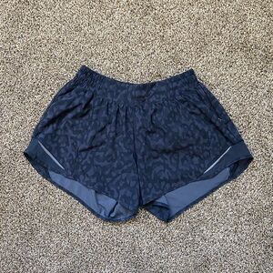 Lululemon Shorts Size 6